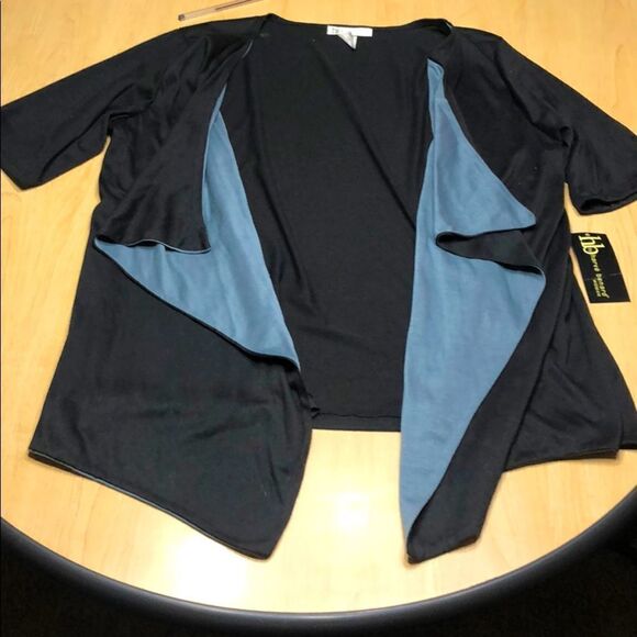 NWT Soft Woman Plus Top outside black inside blue - Picture 1 of 8